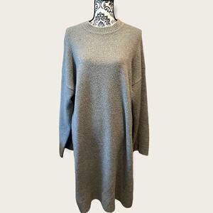 ASOS NWT oversized crew neck sweater in gray size 8
